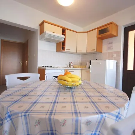 Apartamento Andrea By El-pi Tours *