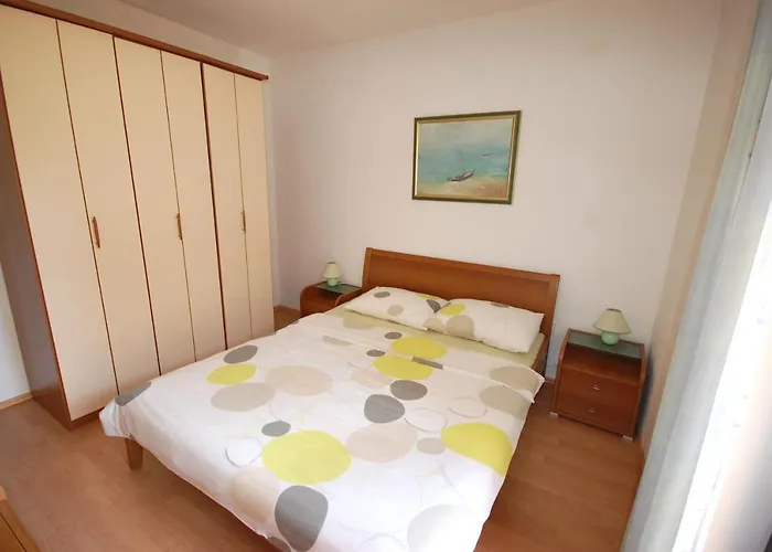 Apartamento Andrea By El-pi Tours Njivice