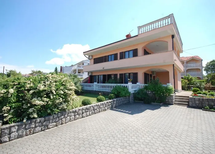 Andrea By El-pi Tours شقة *