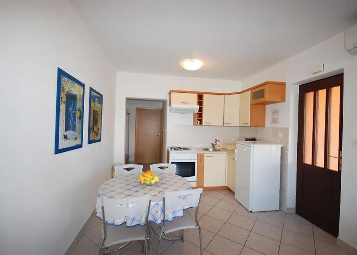 Andrea By El-pi Tours شقة *