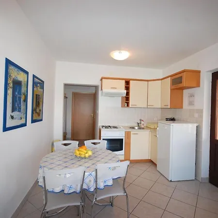 Andrea By El-pi Tours Apartament *